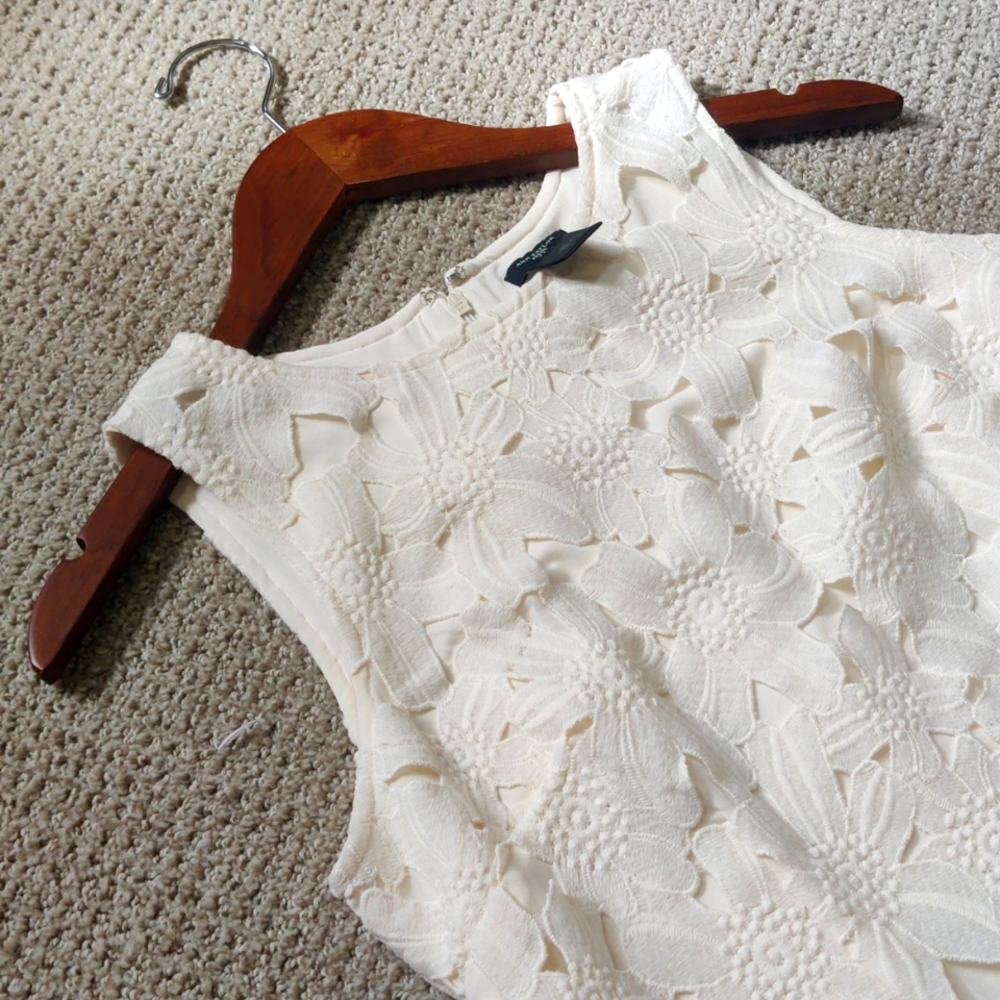 Ann Taylor Floral Cutout Dress Size 6P